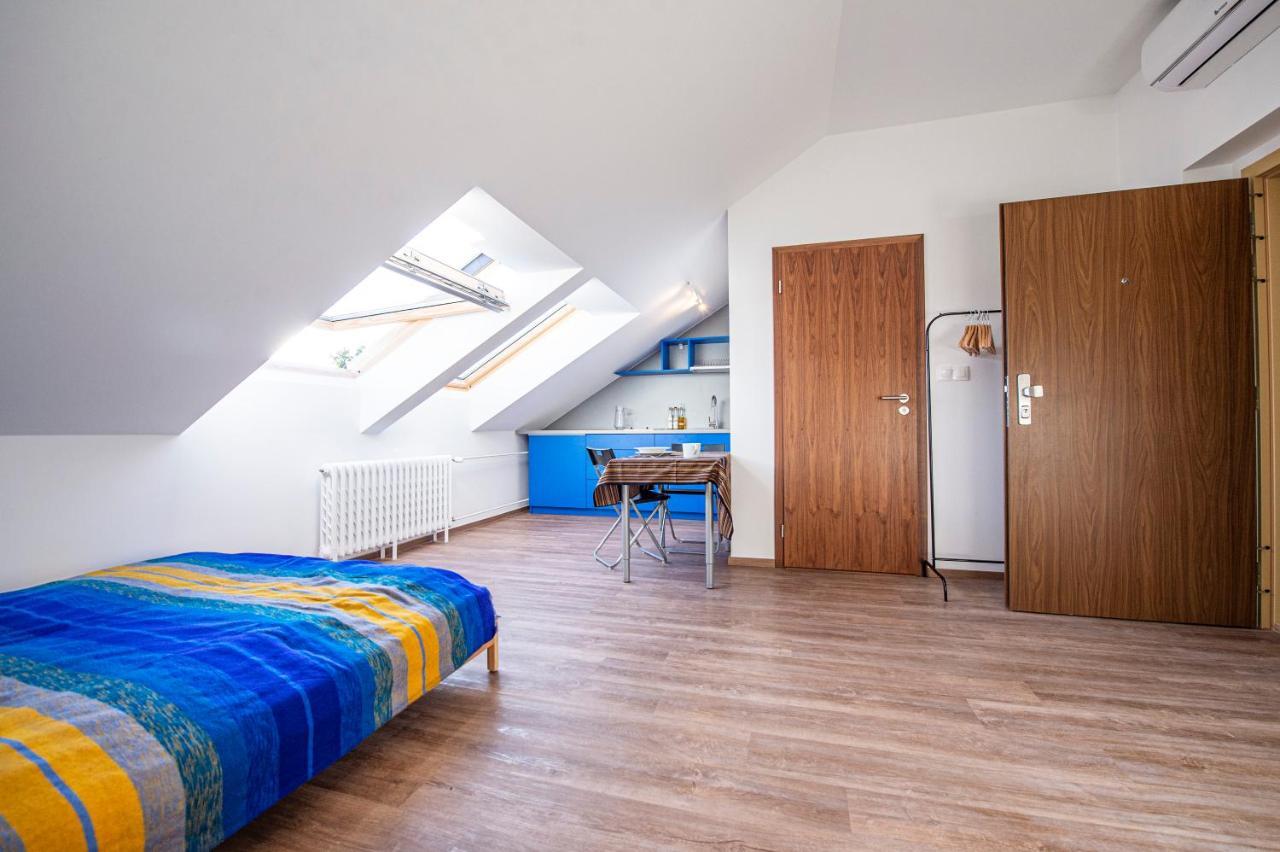 Blue President Apartment Bratislava Exterior foto